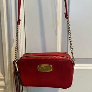 Liz Claiborne small cross body purse with 3 zippered compartments
